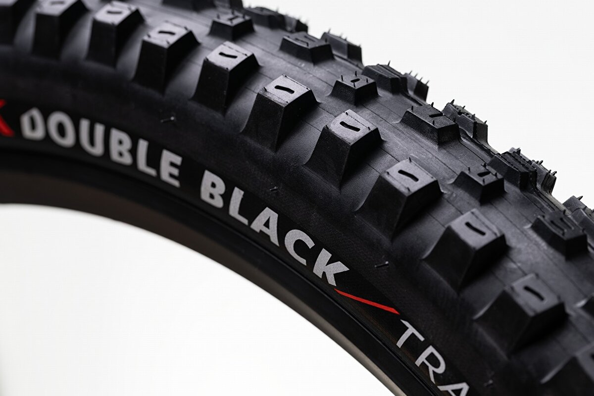 plášť K-SERIES Double Black Trail 27,5x2,40 60 TPI kevlar