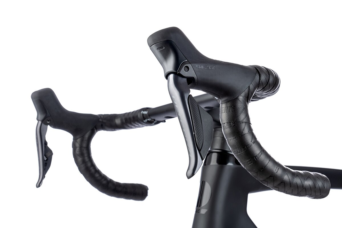 28" kolo APACHE Gila RS1 (54 cm) černá
