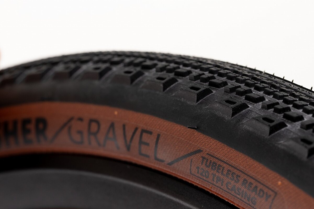 plášť K-SERIES Crusher Gravel 700x40C 120 TPI kevlar, hnědý bok