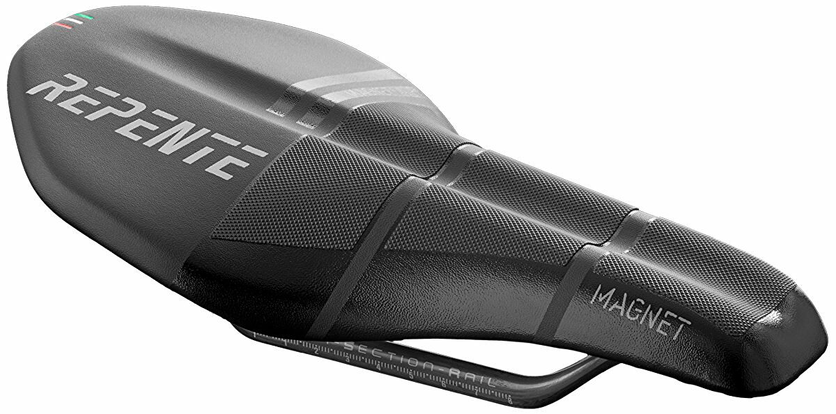 sedlo triatlonové REPENTE Magnet / 140 mm / 135 g