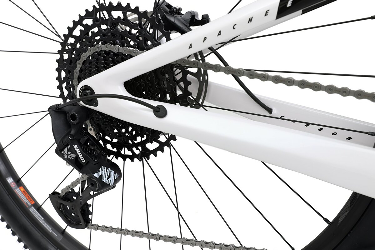 29" kolo APACHE Eagle C5 (L) bílá