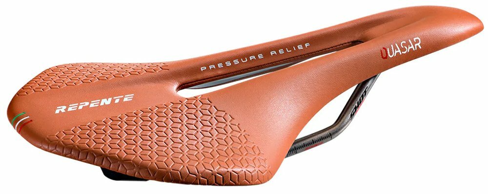 sedlo REPENTE Quasar hnědé / 142 mm / 170 g